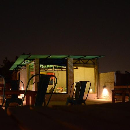 Hostelavie - Varanasi Exterior foto